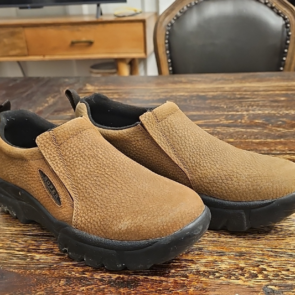 Slip-On Men's Casual Roper Work Shoe in Brown 9.5